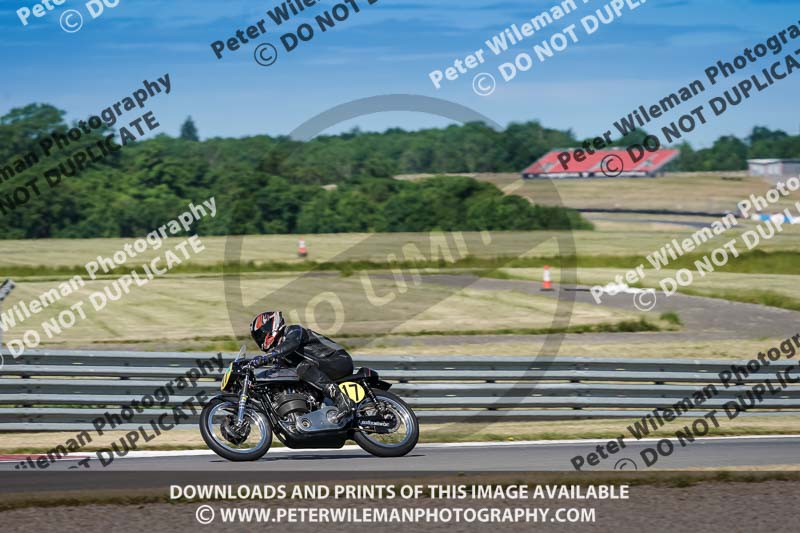 donington no limits trackday;donington park photographs;donington trackday photographs;no limits trackdays;peter wileman photography;trackday digital images;trackday photos